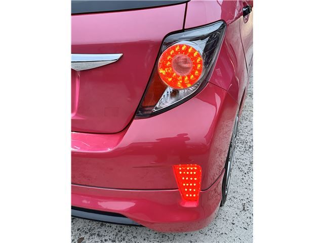 2012 TOYOTA VITZ